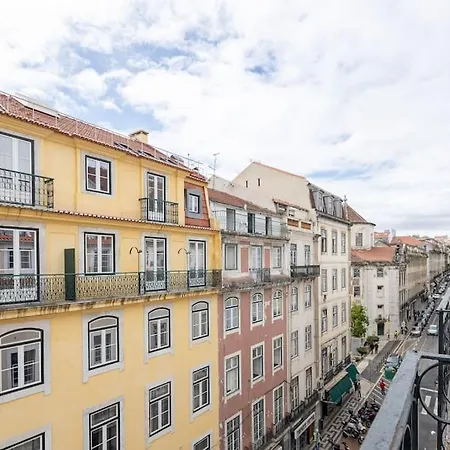 Modern In Lisbon's Heart *