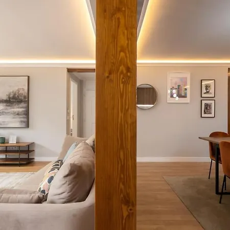 Modern In Lisbon's Heart Διαμέρισμα